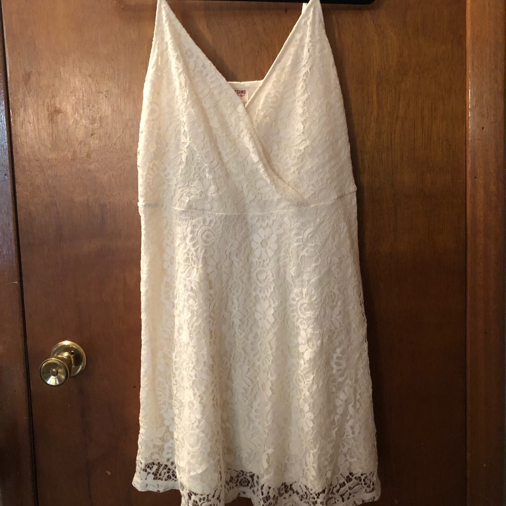 White lace dress